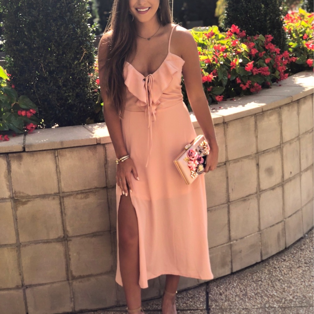 Blush midi dress with slit